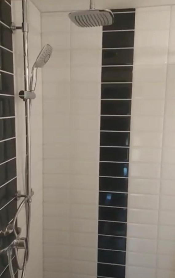 H&H Apartment Im Herzen Von Greifswald Zentral In Der Langen Reihe Bagian luar foto