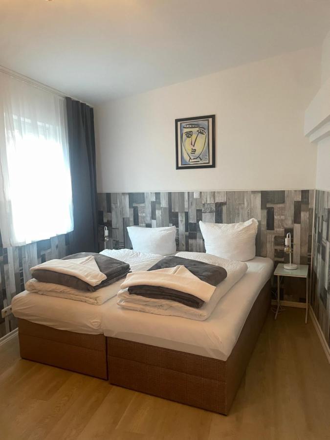 H&H Apartment Im Herzen Von Greifswald Zentral In Der Langen Reihe Bagian luar foto