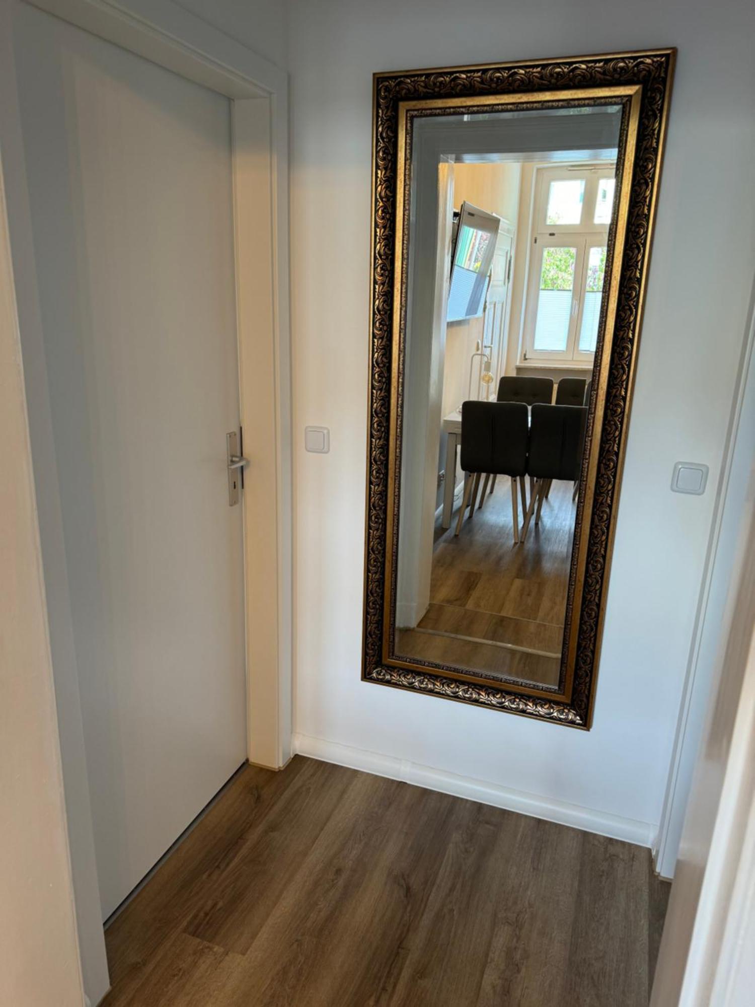 H&H Apartment Im Herzen Von Greifswald Zentral In Der Langen Reihe Bagian luar foto