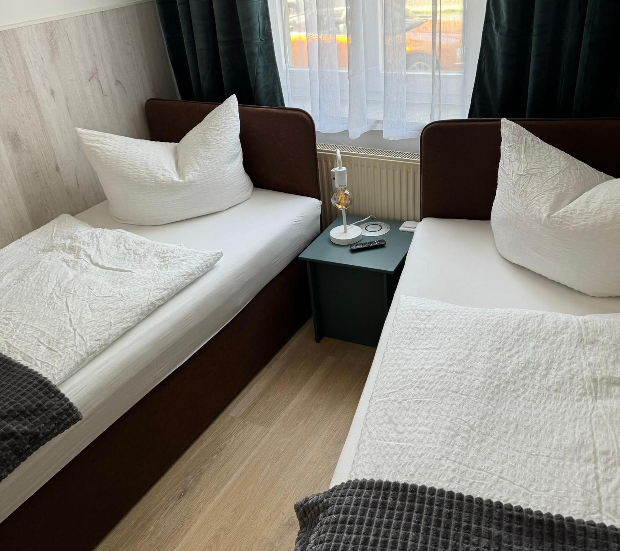 H&H Apartment Im Herzen Von Greifswald Zentral In Der Langen Reihe Bagian luar foto