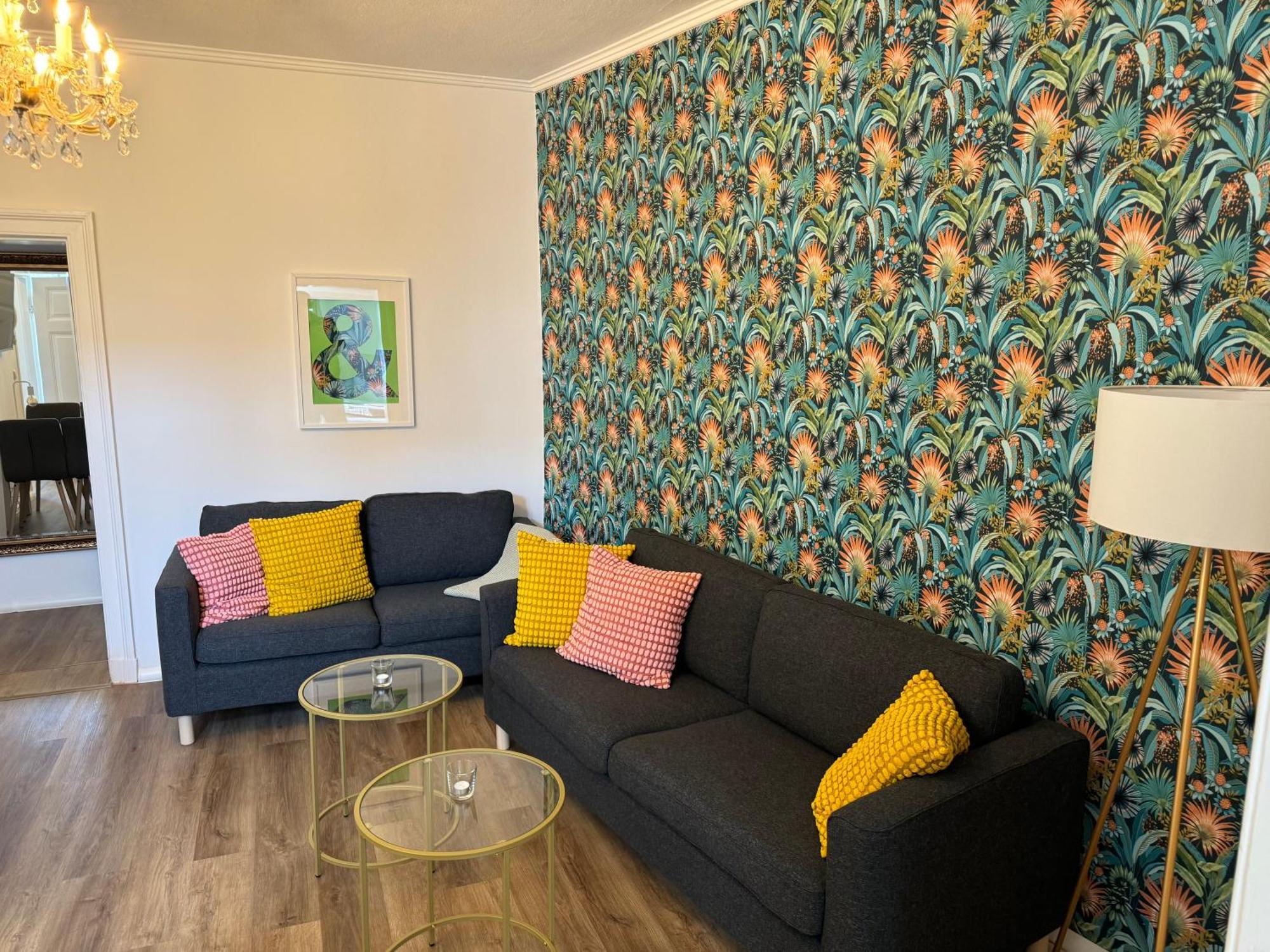 H&H Apartment Im Herzen Von Greifswald Zentral In Der Langen Reihe Bagian luar foto